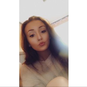 Meet your Posher, Josie